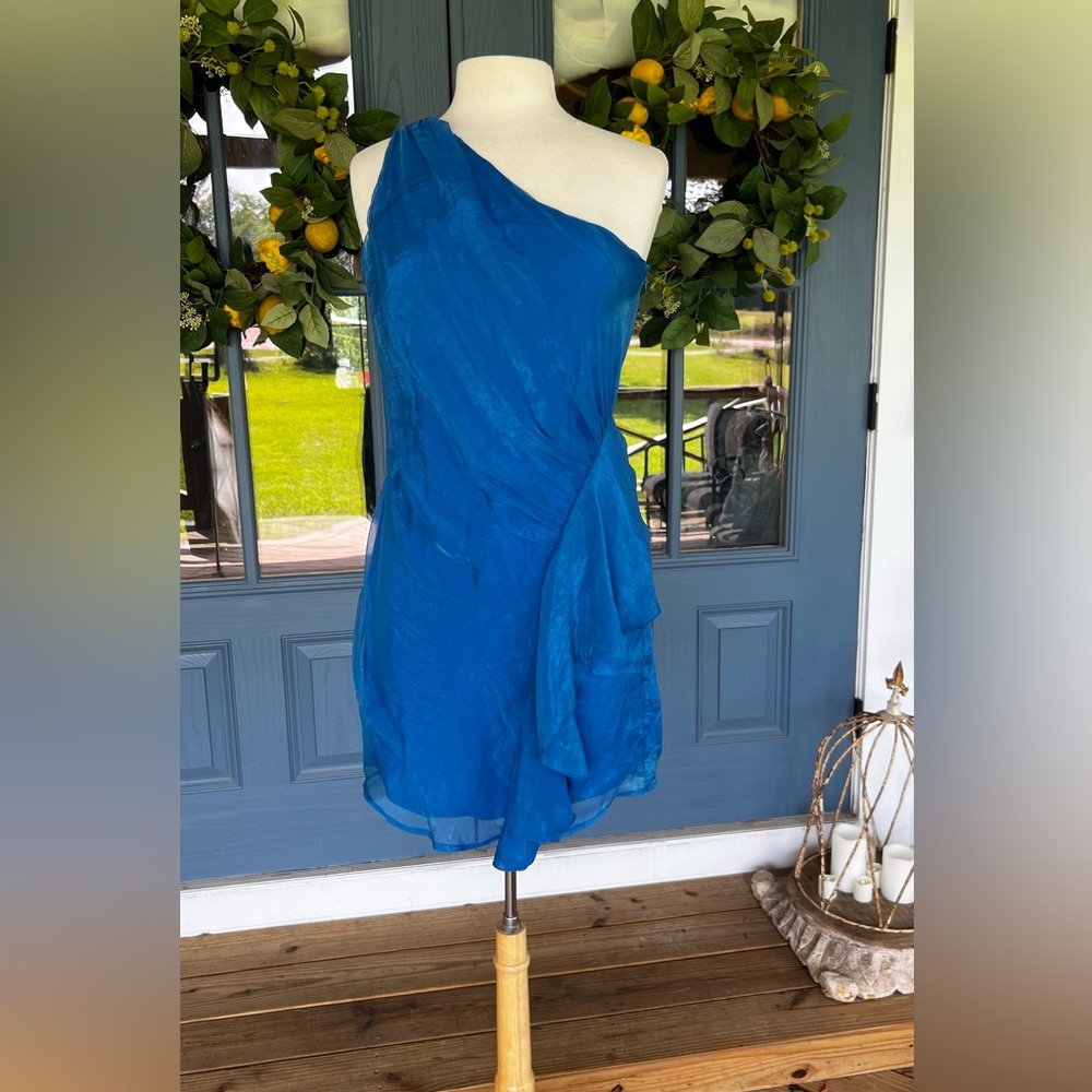 Boutique Adelyn Rae Elegant Blue One-Shoulder Dress